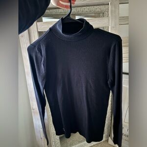LOFT Men's Dark Turtleneck top